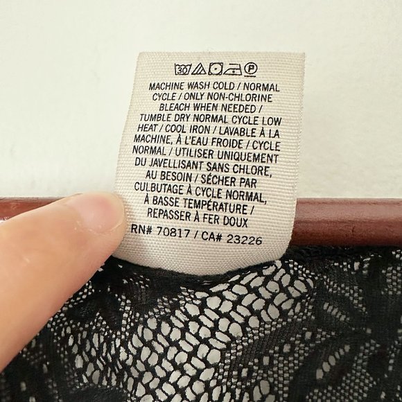 4/$20 PINK | Black Lace Sleeveless Crop Top - Picture 4 of 4